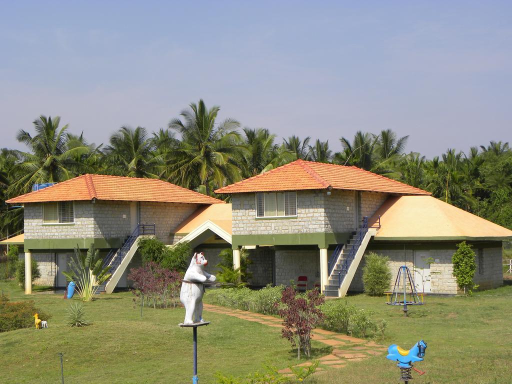 Stay Simple Riverdale Resort Хассан Экстерьер фото